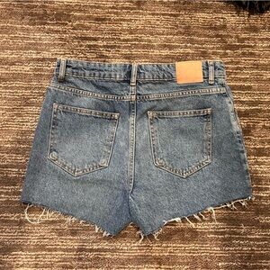 Zara women denim shorts size 4